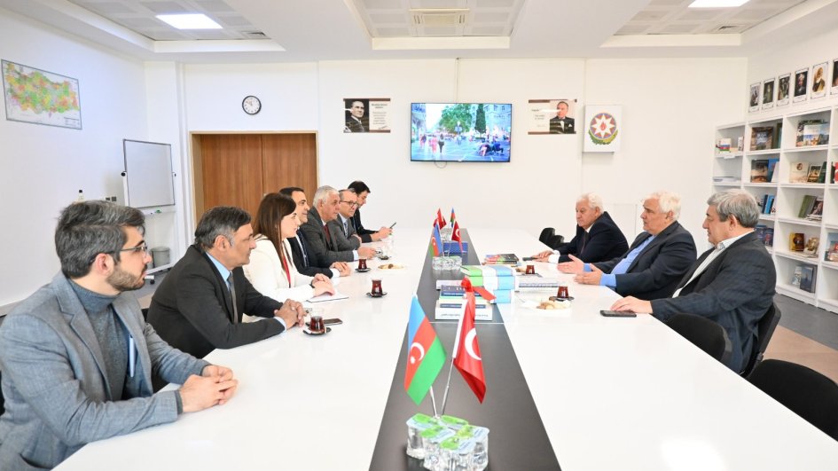 Türkiyədə Azərbaycan dilinin, milli mədəniyyətinin təbliği məsələləri müzakirə edilib