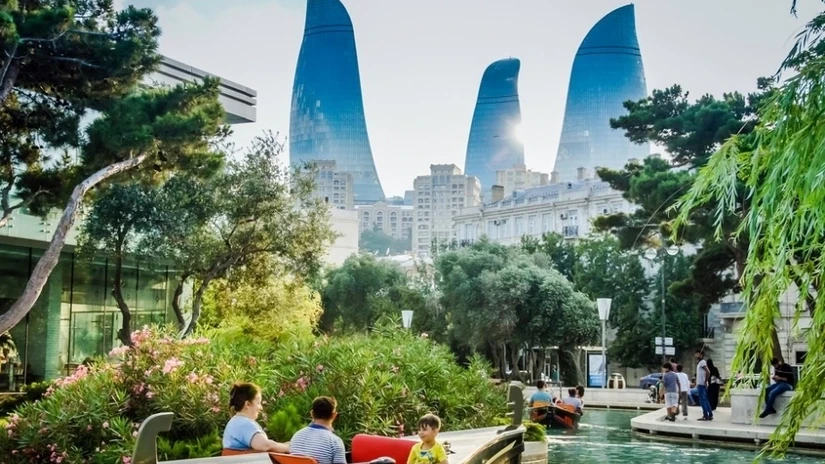 Azərbaycana yay mövsümündə gələn turistlərin sayı 5 %-dən çox azalıb