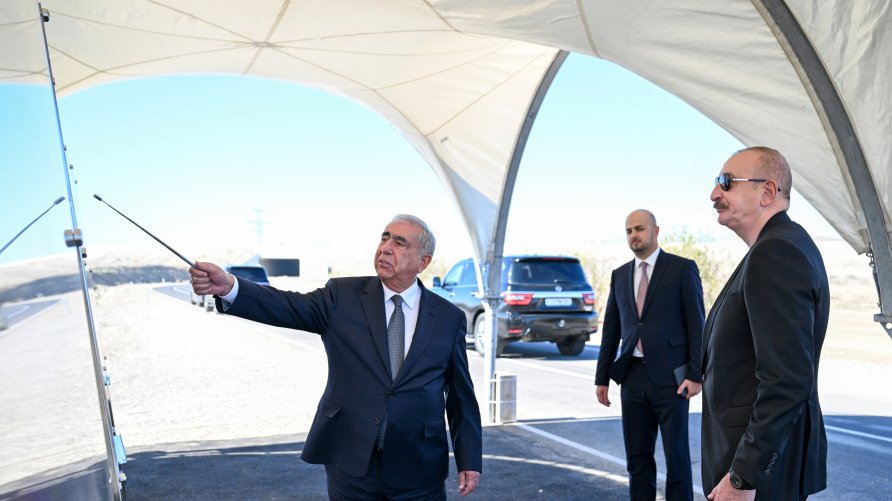 Prezident İlham Əliyev Cəbrayıl rayonunda “Şəfəq” Günəş Elektrik Stansiyasına gedən avtomobil yolunun açılışında iştirak edib