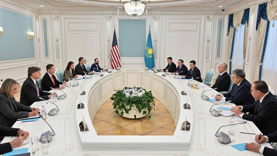 Qazaxıstan Prezidenti Donald Trampın xüsusi nümayəndəsi ilə görüşüb