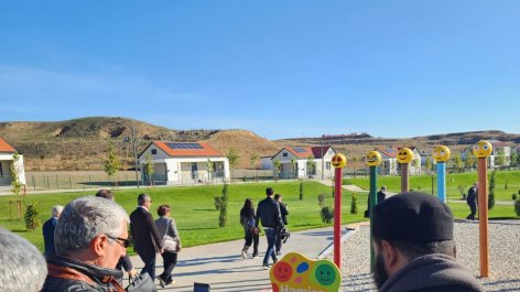 Ambassadors, heads of int'l organizations tour Azerbaijan's Horovlu