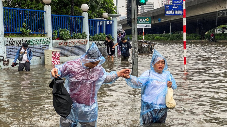 Vyetnamda daşqınlar 37 nəfərin həyatına son qoyub