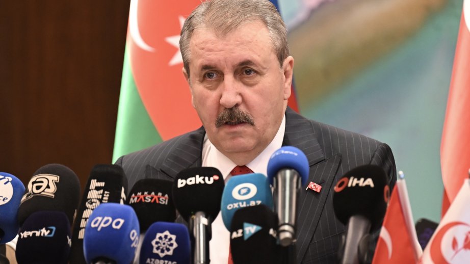 Mustafa Destici: Ermənistan Azərbaycanla əldə olunan razılaşmalara əməl etməsə, Türkiyə ilə normallaşma prosesi mümkün deyil