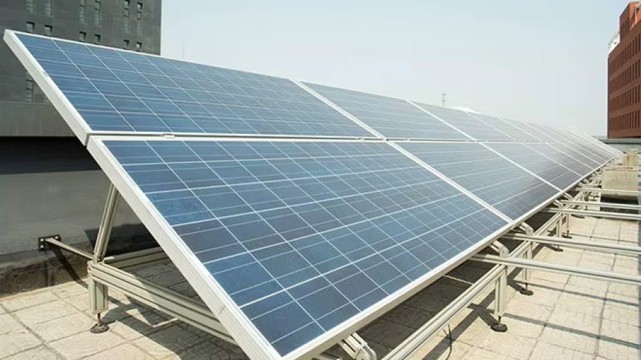 Avstraliya milyonlarla ev təsərrüfatına sutkada 3 saat ödənişsiz günəş enerjisi verəcək