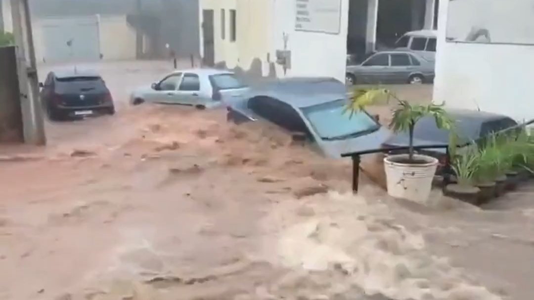 Brezilya’da kasırga: 6 ölü, 750 yaralı