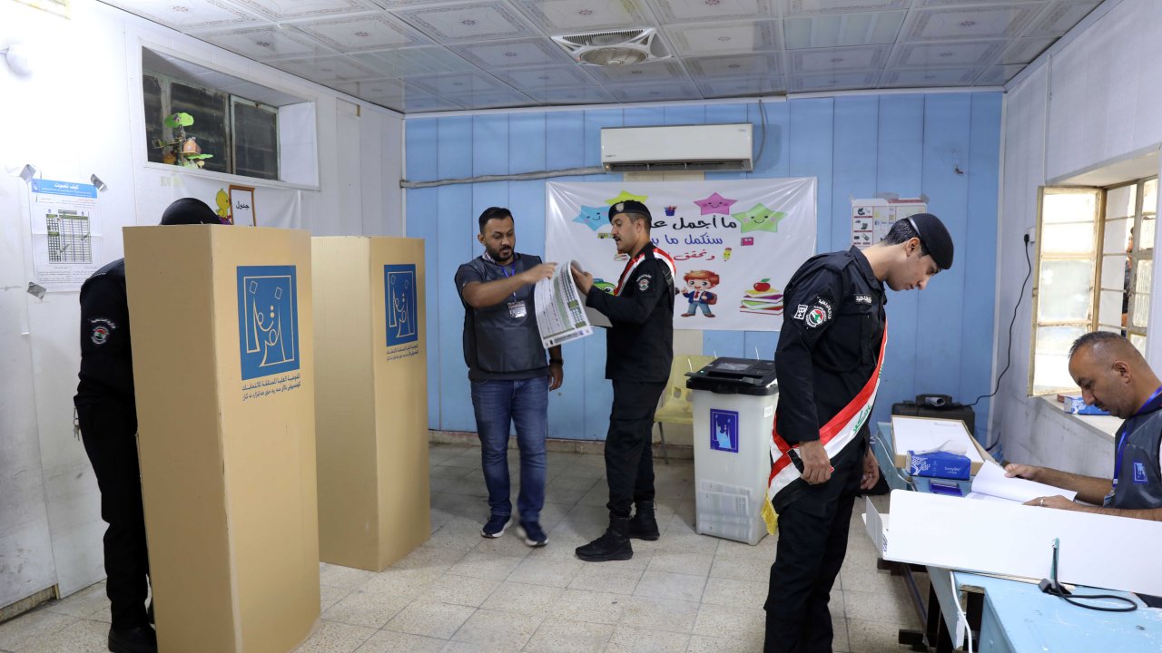 Irak’ta parlamento seçimleri düzenleniyor