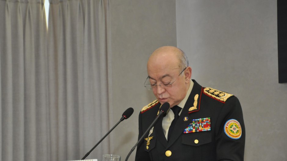 Kəmaləddin Heydərov Gürcüstan daxili işlər naziri ilə telefon danışığı aparıb