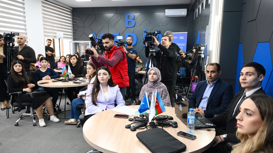 “Euronews Academy” MEDİA-nın birgə təşkilatçılığı ilə “TV və canlı jurnalistika” mövzusunda təlim proqramına başlayıb