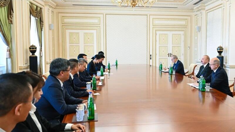 President Ilham Aliyev receives delegation of China's China Datang Corporation Ltd.