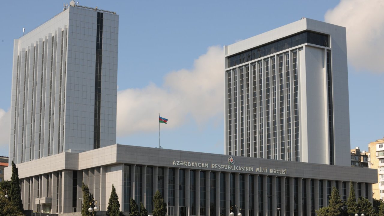 Milli Məclis komitələrinin birgə iclasında 2026-cı ilin dövlət büdcəsi müzakirə olunur