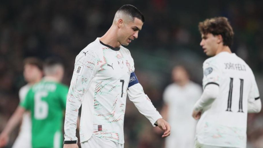 Ronaldo risks ban at World Cup after 1st Portugal red card