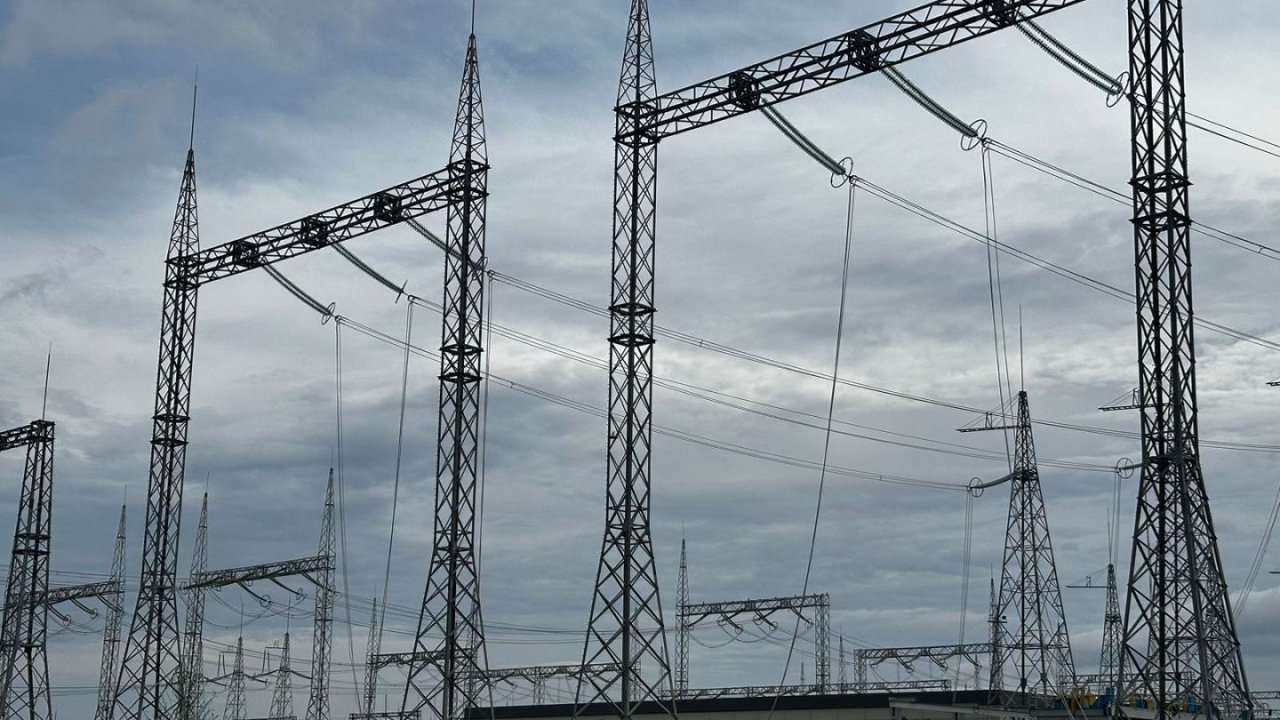 Azərbaycan Türkiyəyə elektrik enerjisi satışından 21,4 milyon dollar qazanıb