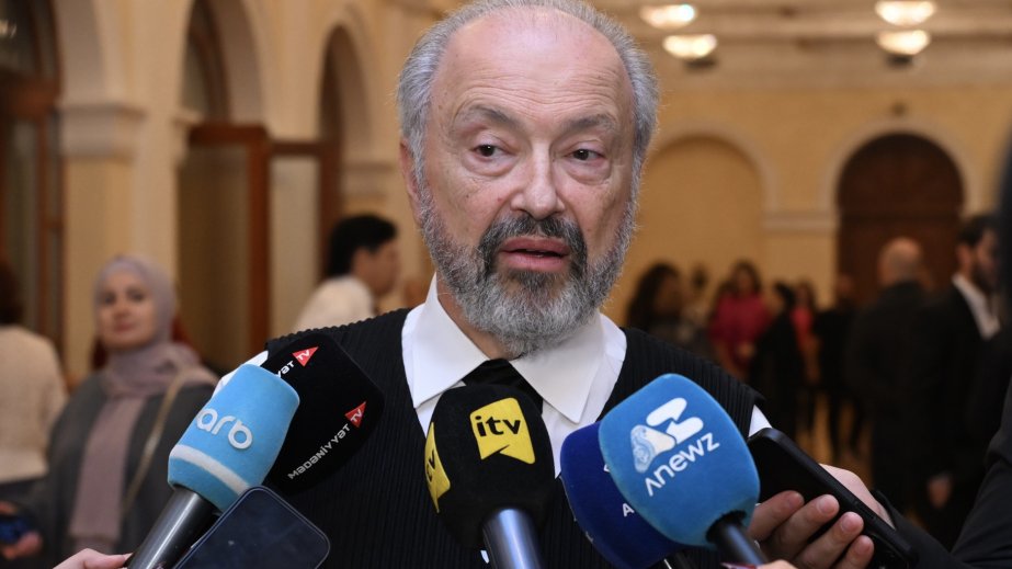 Dünyaşöhrətli skripkaçı: Bakı Beynəlxalq İncəsənət Festivalı çərçivəsində son dərəcə maraqlı tamaşalar izlədim