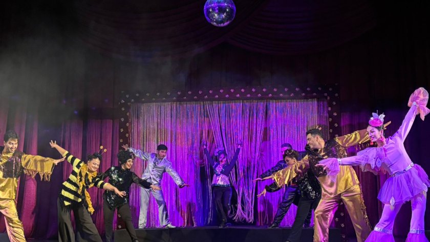 Özbəkistan Dövlət Gənc Tamaşaçılar Teatrı Bakıda çıxış edib