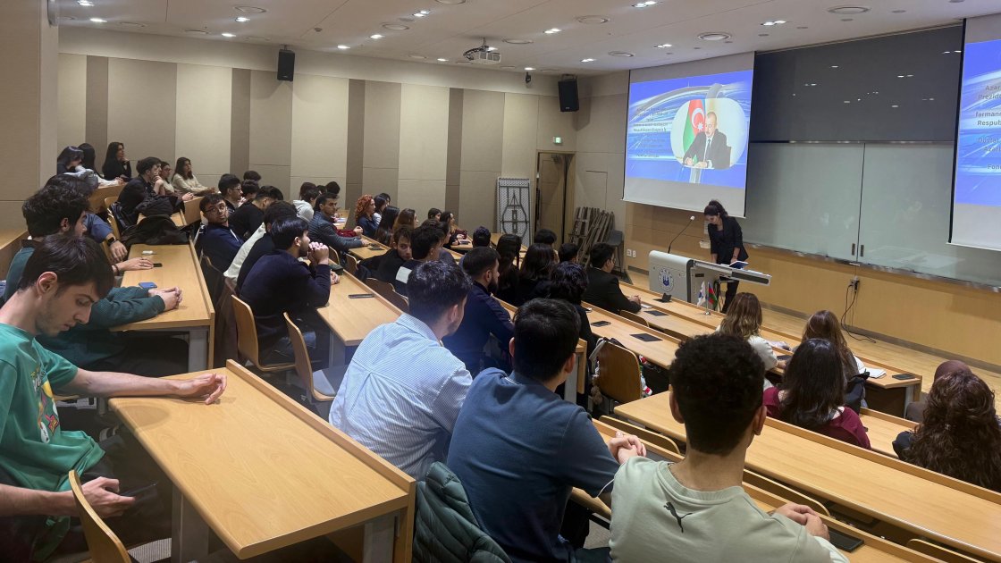 Koreyada təhsil alan azərbaycanlı tələbələrlə görüş olub