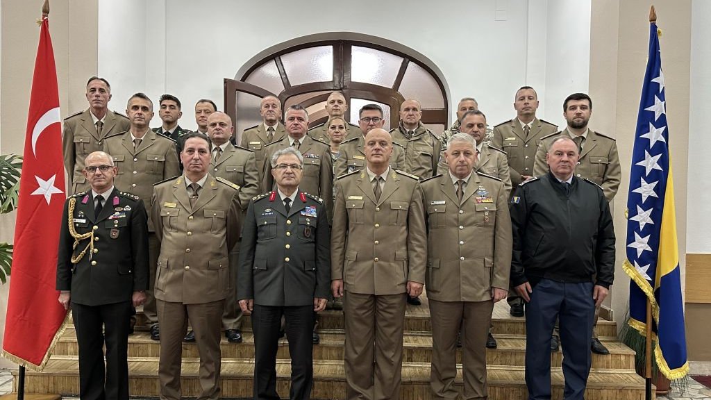Bosnia, Türkiye deepen military ties amid strategic talks