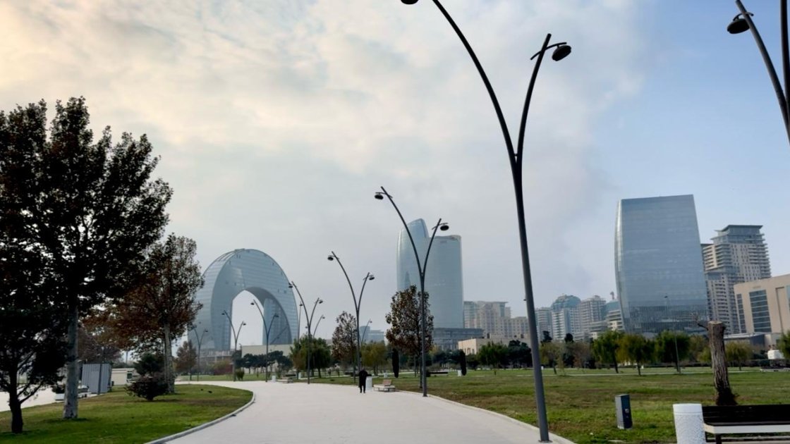 Bakının möhtəşəm Ağ Şəhər bulvarı