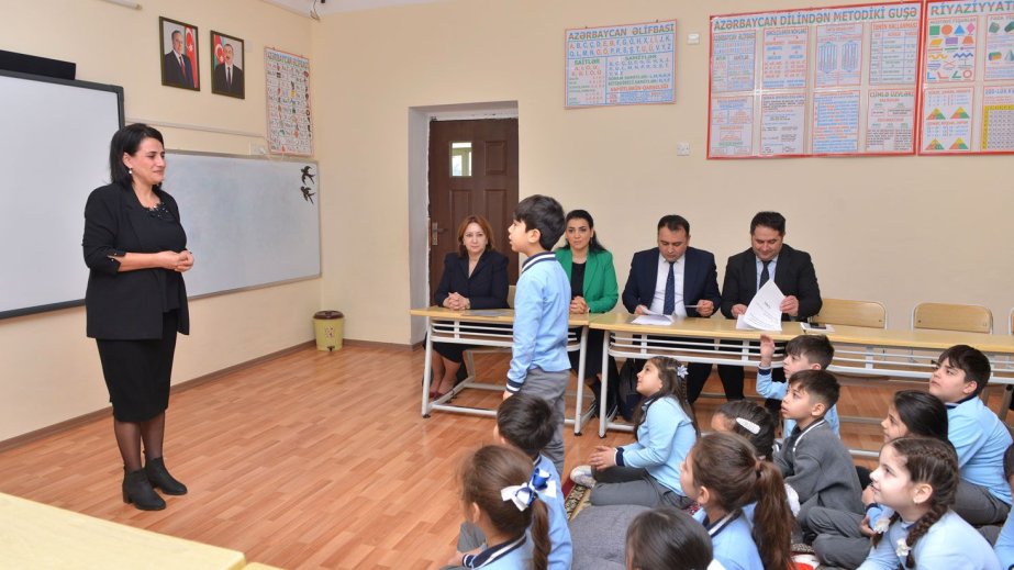 Nazir: Son 5 ildə məktəblərdə müəllimlərin sayı 9 mindən çox azalıb