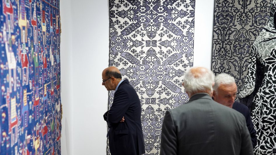 “Azerkhalcha” OJSC continues to promote the art of Azerbaijani carpet weaving in Europe