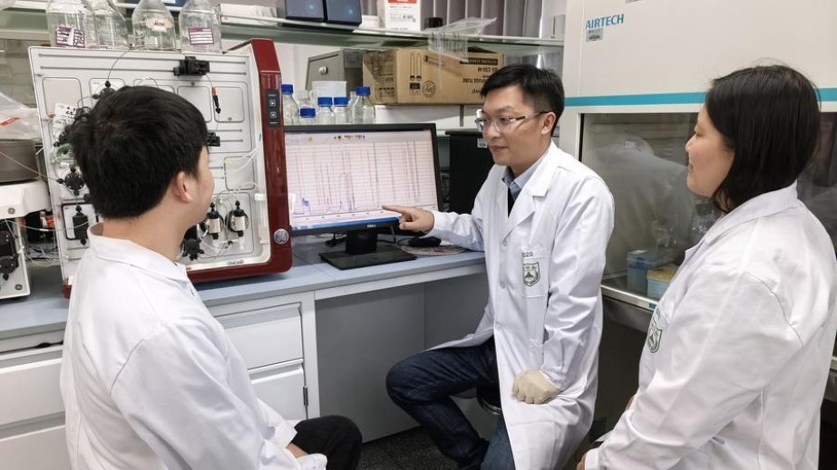 Chinese scientists develop broad-spectrum nanobodies for tick fever treatment