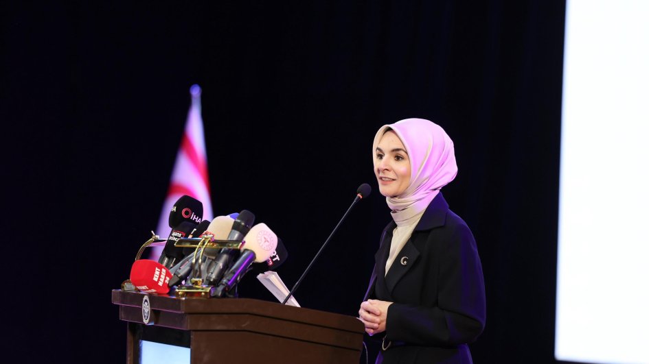 Türkiyəli nazir Türk dünyasının Ortaq qadınlar platforması yaratmaq planlarını açıqlayıb