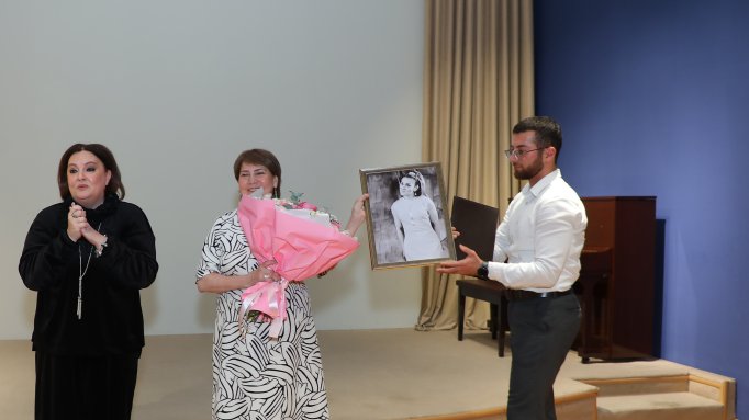 Amaliya Pənahovanın 80 illik yubileyi qeyd olunub