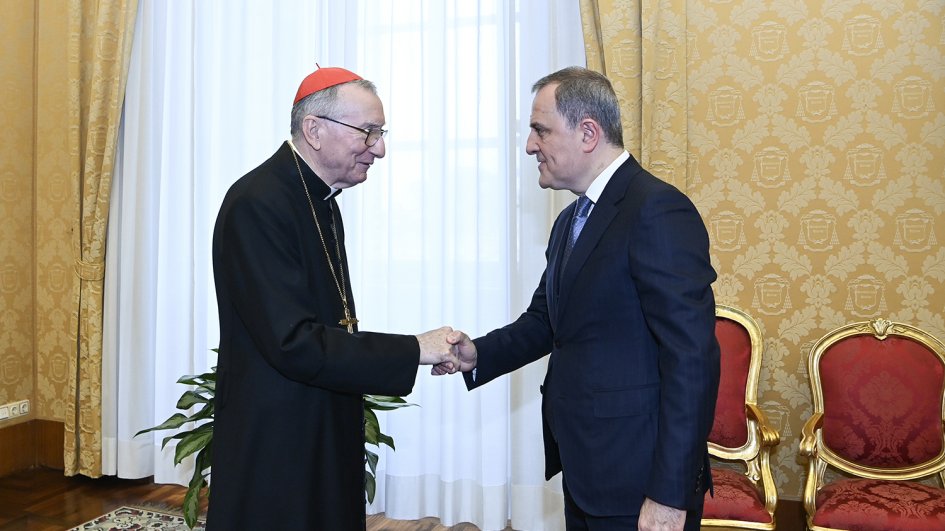 Azerbaijan’s Foreign Minister meets with Secretary of State of Holy See in Vatican