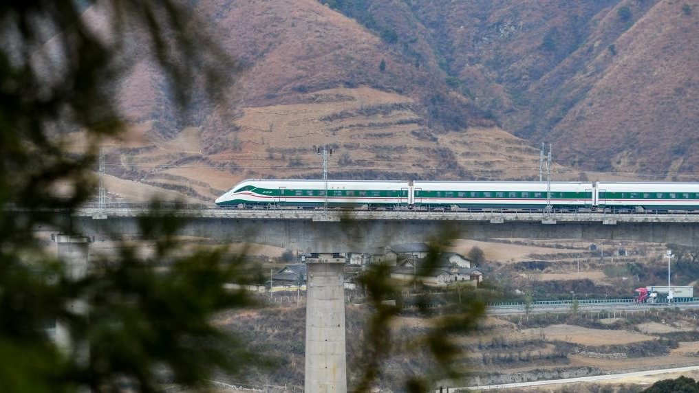 Çin’de tren kazası: 11 ölü