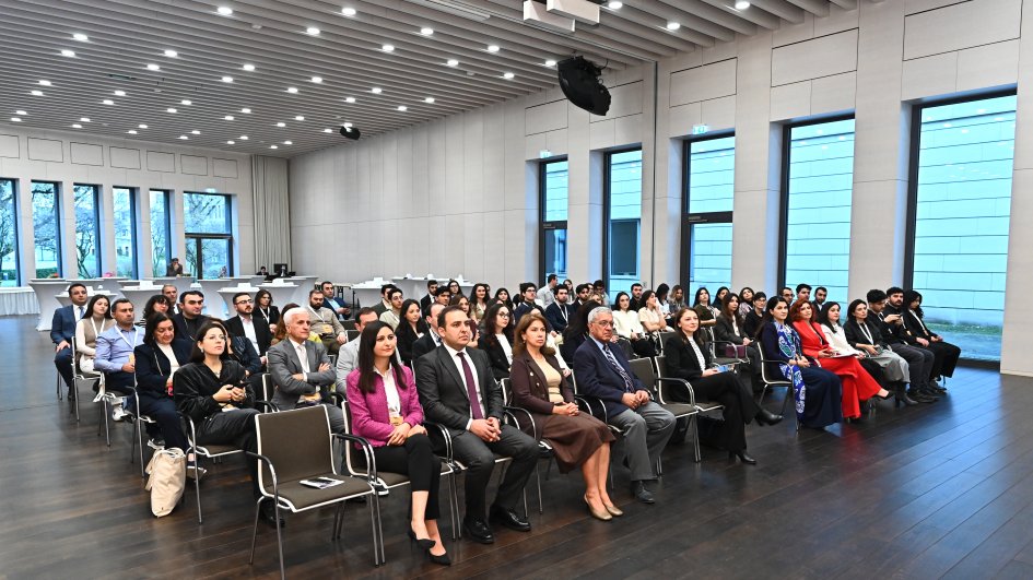 Almaniyada ADA Universiteti məzunlarının forumu keçirilib