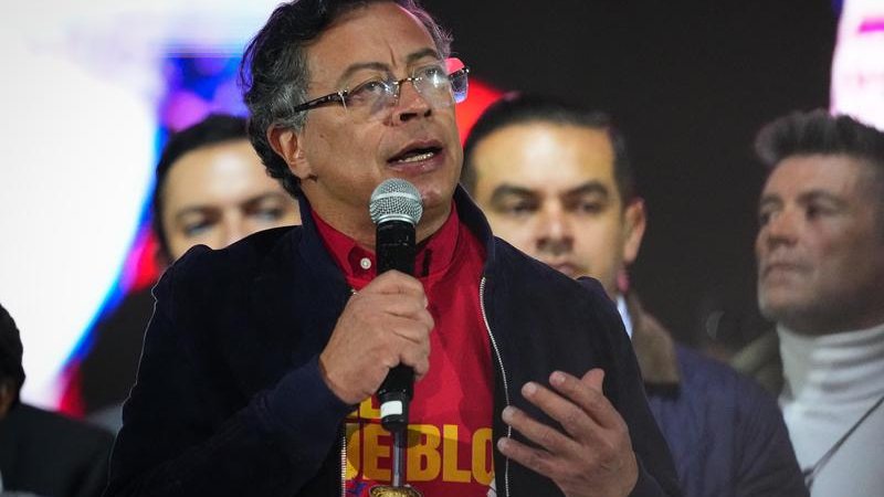 Kolombiya Cumhurbaşkanı Petro'dan, ABD'ye Venezuela tepkisi