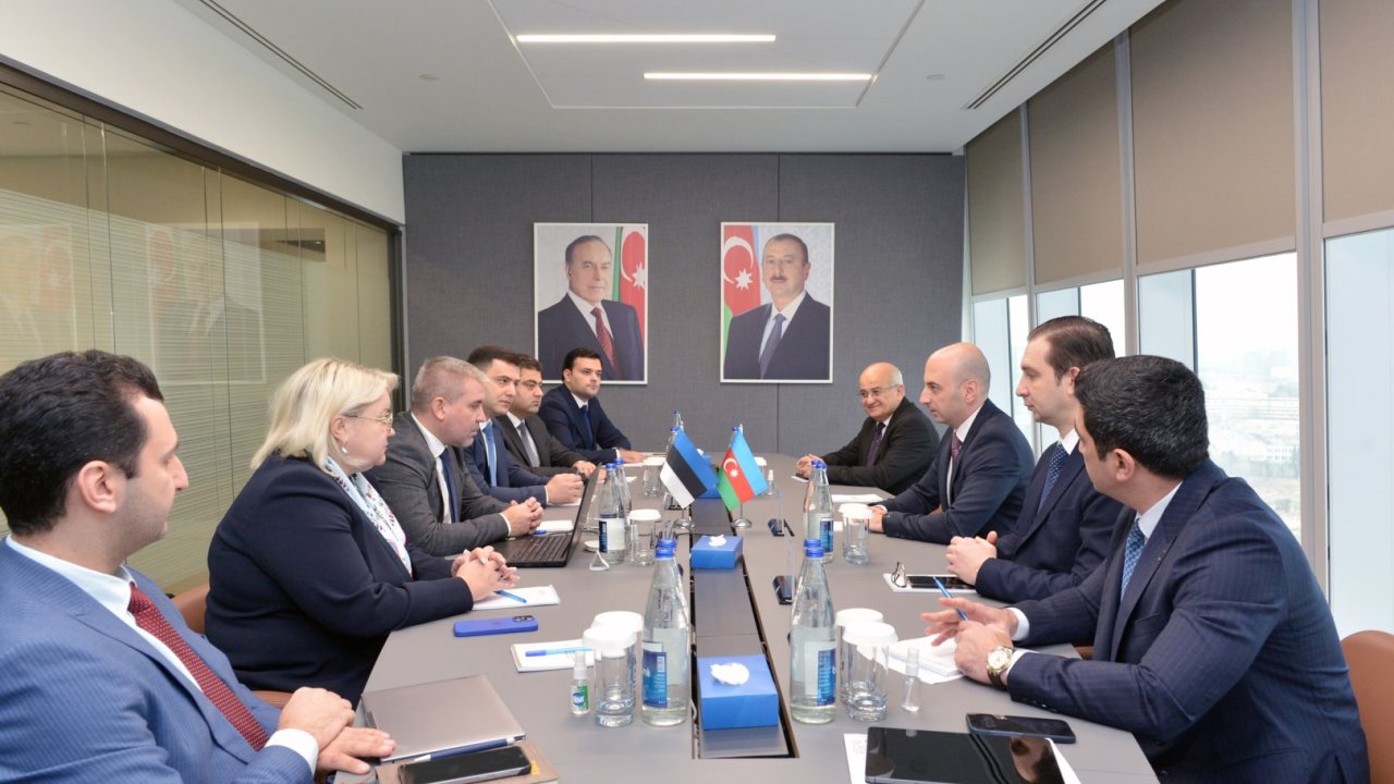 Azərbaycan və Estoniya vergi sahəsində əməkdaşlıq imkanlarını dəyərləndiriblər