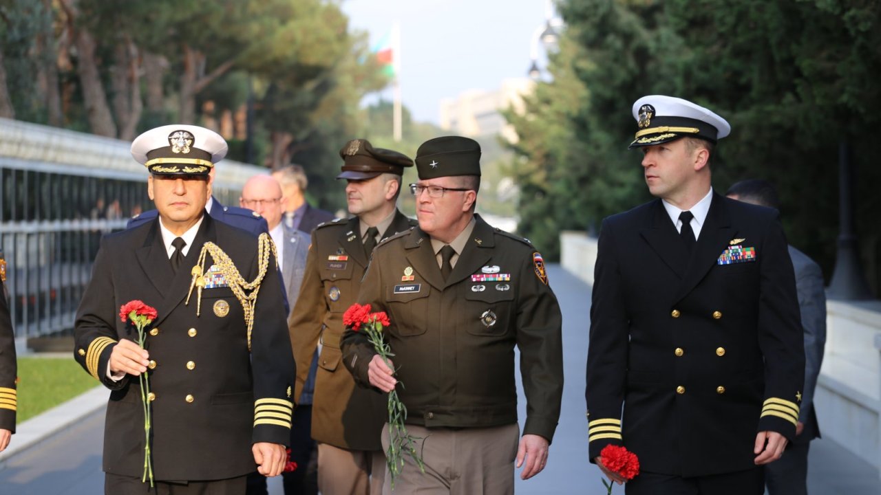 General-mayor Kris Makkininin səfəri Azərbaycanla müdafiə əməkdaşlığını möhkəmləndirdi - ABŞ səfirliyi