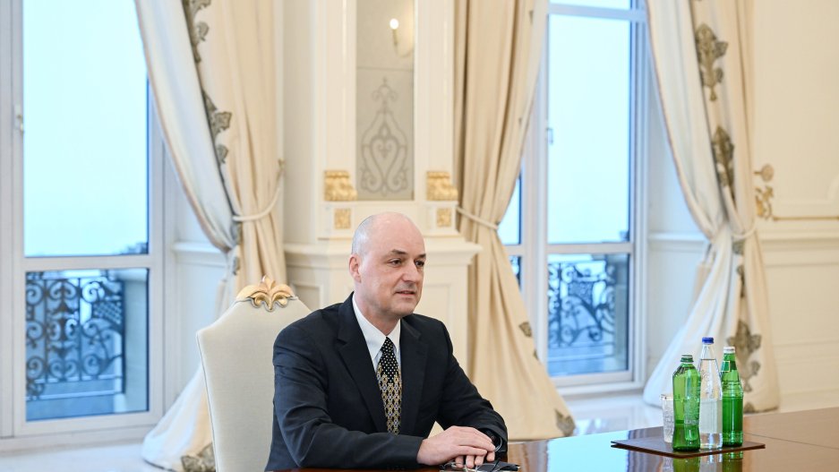 Prezident İlham Əliyev “John Deere” şirkətinin Mərkəzi Asiya və MDB ölkələri üzrə prezidentini qəbul edib