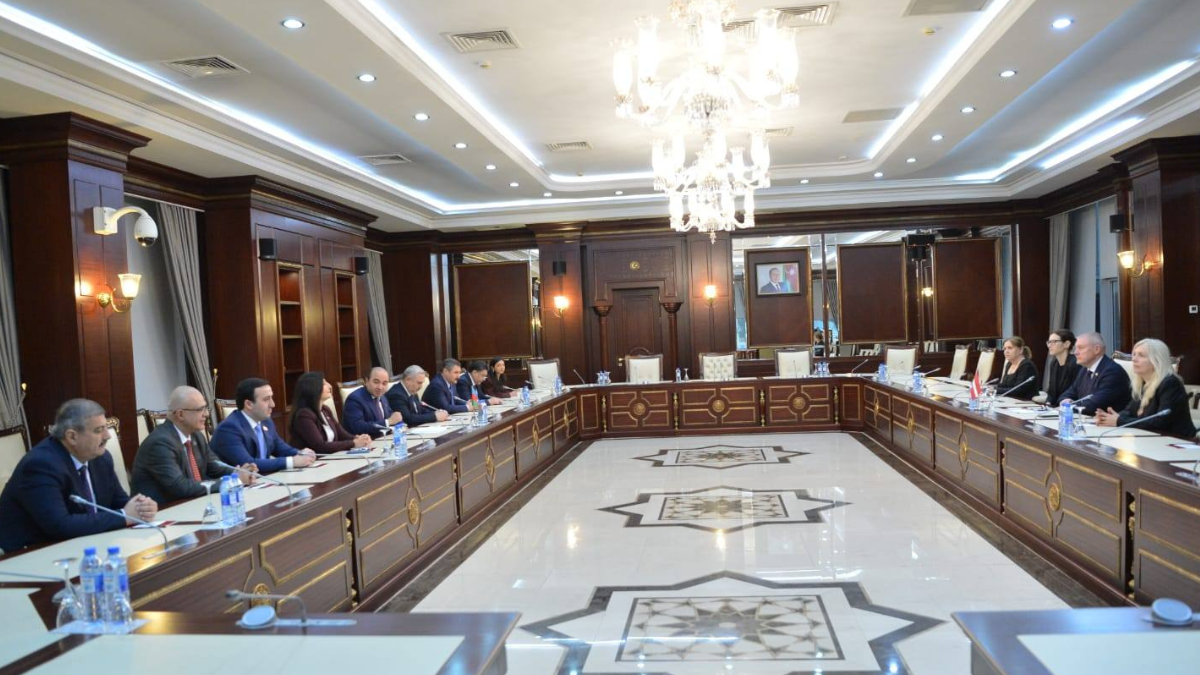 Milli Məclisdə Azərbaycan və Latviya arasında kənd təsərrüfatı, qida sənayesi və səhiyyə sahələrində əməkdaşlıq müzakirə edilib