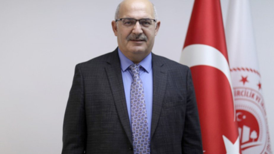 Türkiyəli professor: Dilimiz ortaq keçmişimizin ən qədim irslərindən biridir