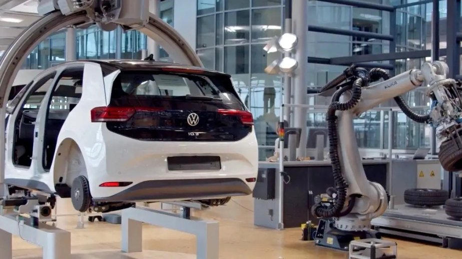 “Volkswagen” tarixində ilk dəfə Almaniyadakı zavodunu bağlayacaq