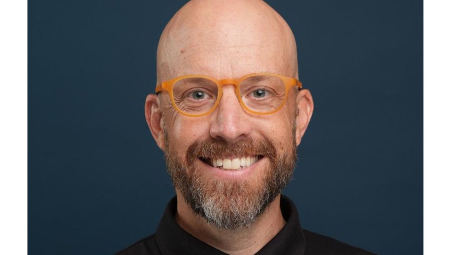 Prominent space policy expert Bryce Kennedy: Satellite technology has become a long-term strategic leverage for Azerbaijan –  INTERVIEW