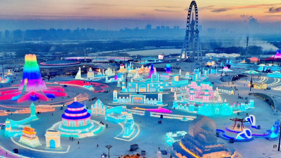 Çində dünyanın ən böyük buz və qar sərgisi başlayıb