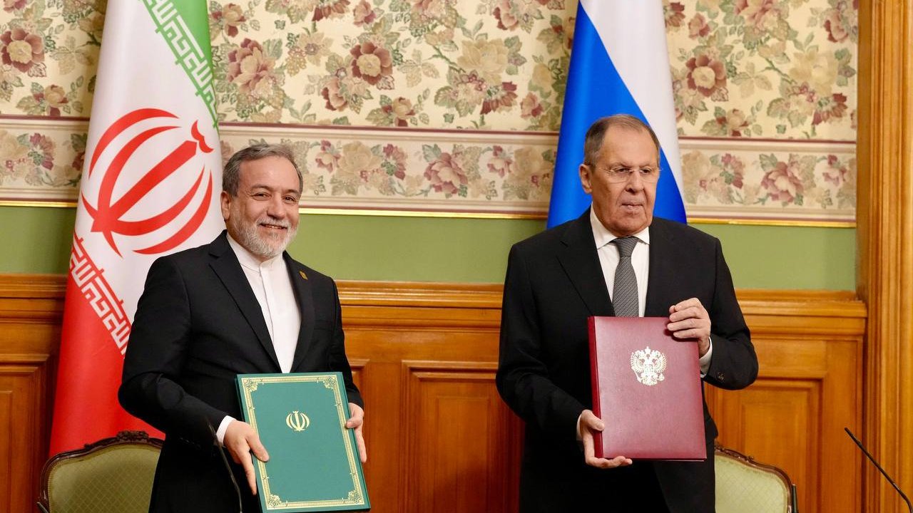 Iran and Russia seal biennium cooperation deal