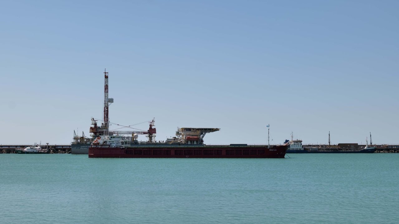 Bakı Limanında 11 ayda 7,5 milyon ton yük aşırılıb