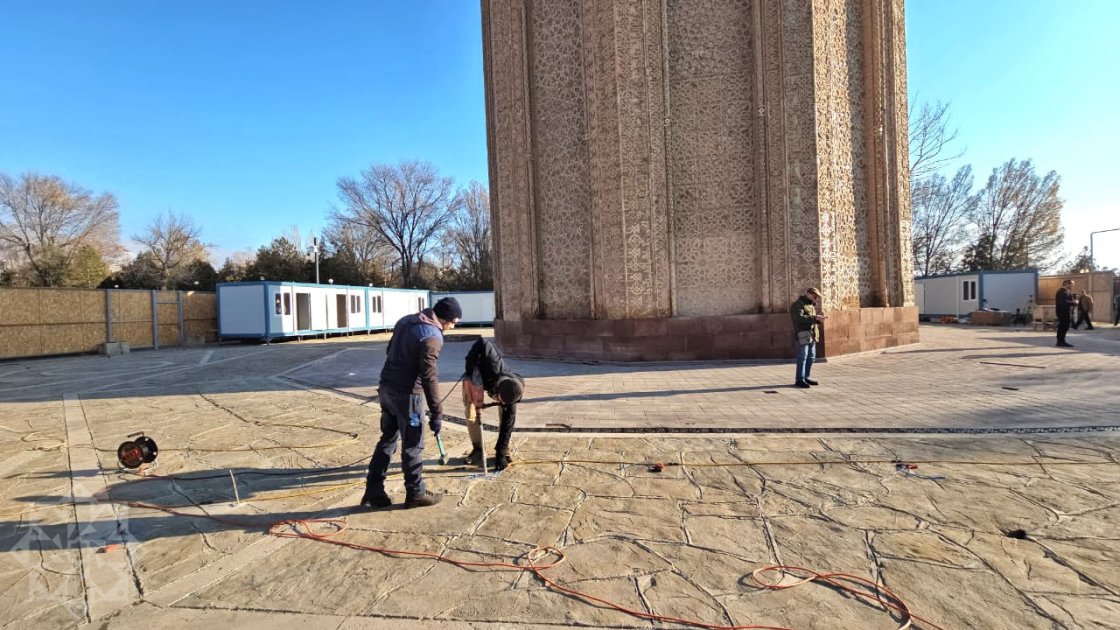 Italian company conducts geophysical surveys around Momine Khatun Mausoleum