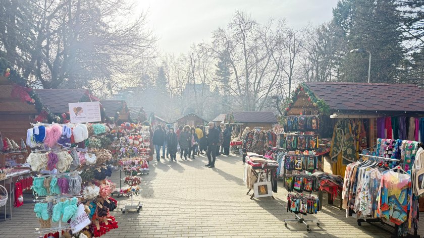 Azərbaycan “Veliko Tırnovo Milad Bazarı” sərgisində təmsil olunub