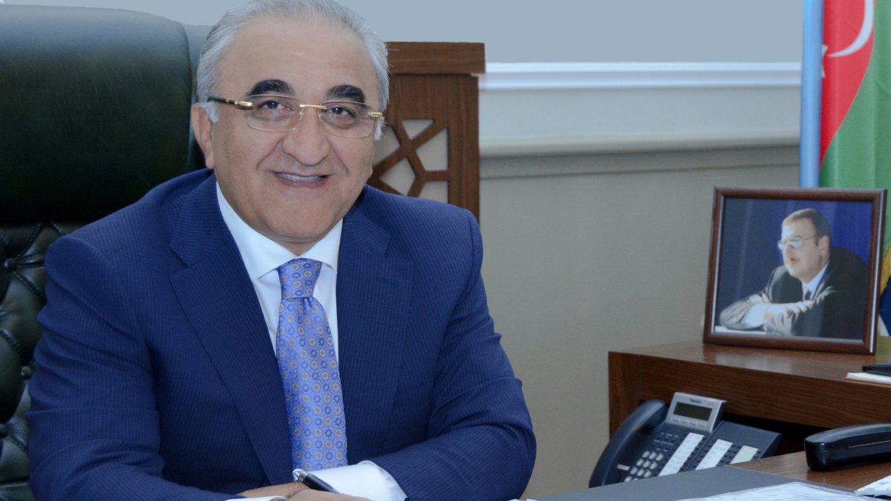 Süni intellekt təhsildə hansı yeni iş yerləri yaradacaq? - UNEC rektoru