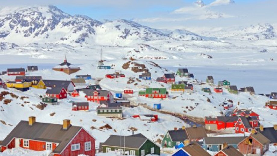 ABŞ Prezidenti: Biz Qrenlandiyanı əldə etməliyik