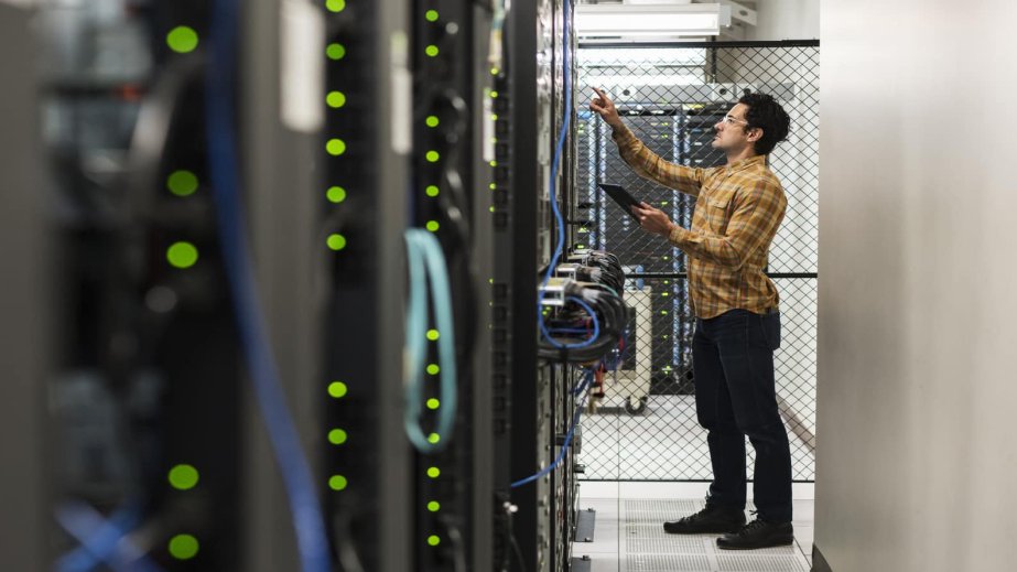 2030-cu ilədək məlumat mərkəzlərinin elektrik enerjisi istehlakı iki dəfədən çox artacaq