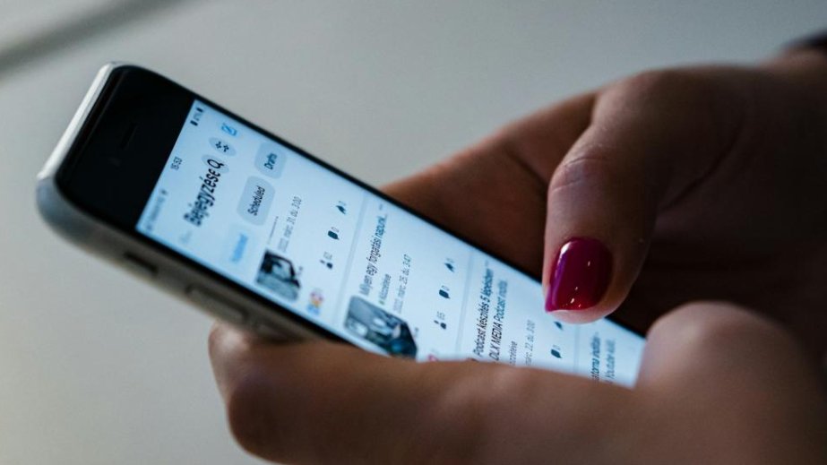 İranda sosial şəbəkələrə qoyulan məhdudiyyətlər aradan qaldırıla bilər