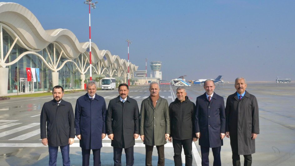 Zəlzələ nəticəsində ziyan görmüş Hatay hava limanı 2026-cı ildə tam bərpa olunacaq