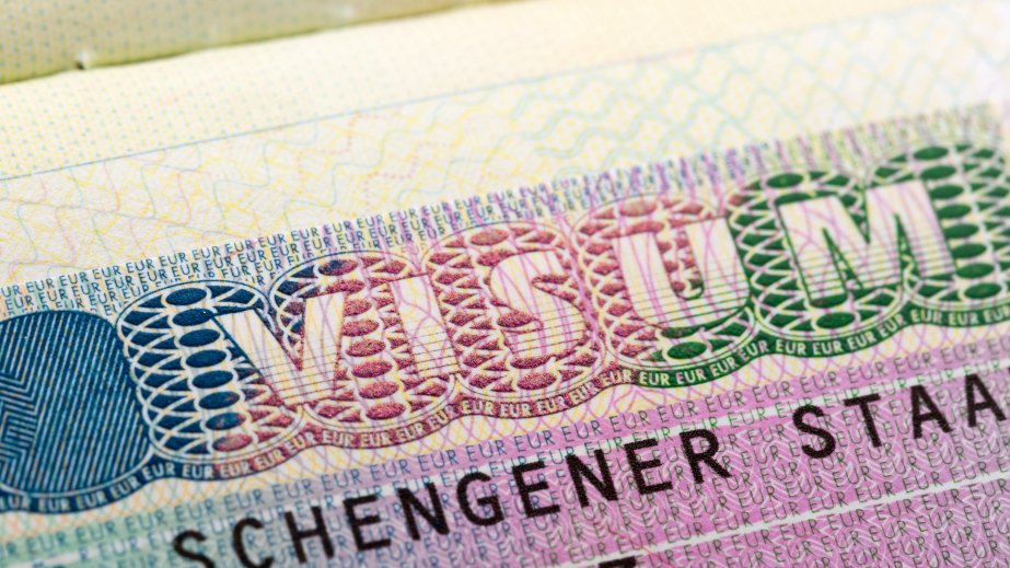 Media: Almaniyada viza dələduzluğu halları artır