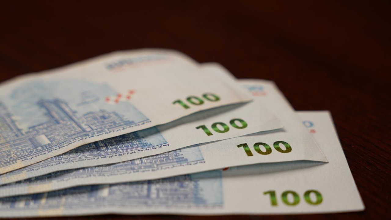 İran valyutasının dəyər itirməsi səbəbindən Mərkəzi Bankın sədri istefa məktubunu prezidentə təqdim edib