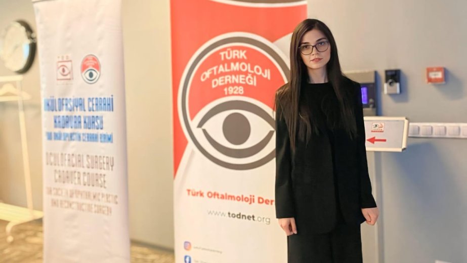 Göz damcılarının nəzarətsiz istifadəsi fəsadlarla nəticələnə bilər - oftalmoloqdan xəbərdarlıq